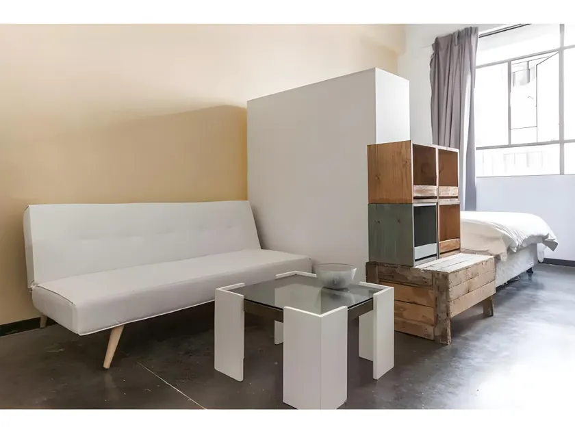 Stylish Apartment in Johannesburg - Image 1