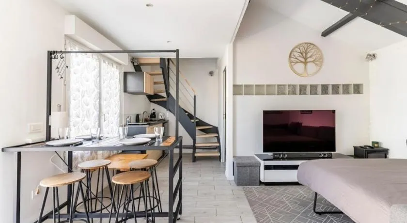 Studio moderne avec charme et accès propre - Image 1