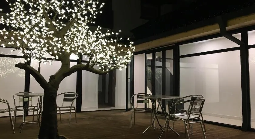 Hwadam Inn - Image 1