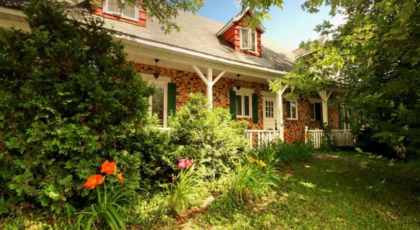 Vieille Maison Rustique Espace Intéressant - Image 1