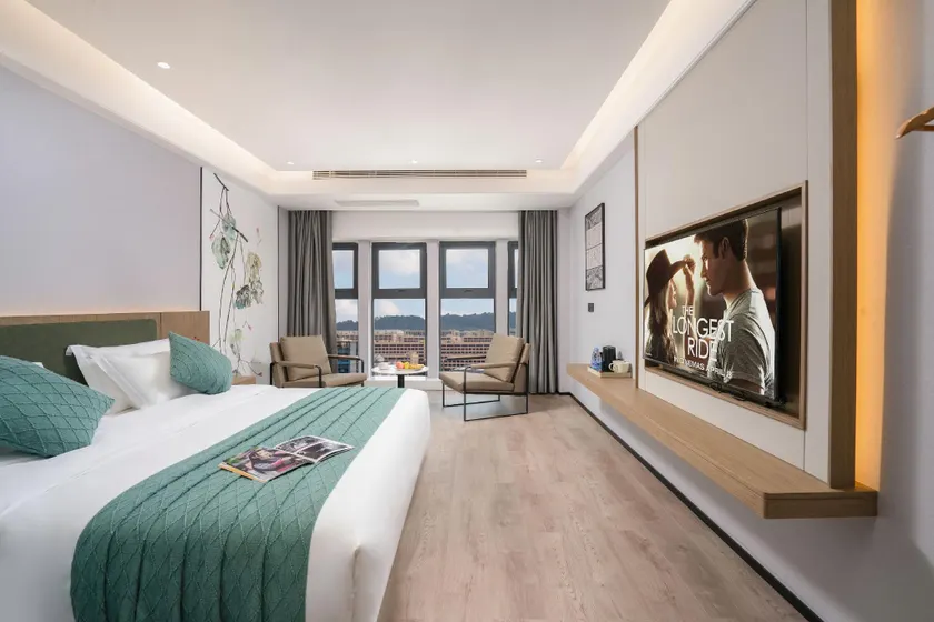 Puyu Luxury Smart Hotel (Lingang University Town Branch) - Image 1