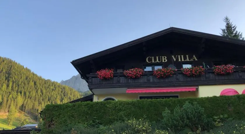 Club Villa - Image 1