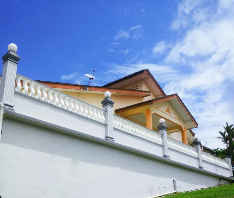SingHome Holiday House - Image 1