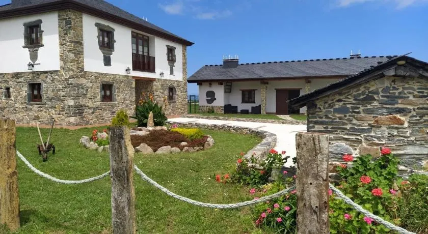 La Casa Vieja de Caneo - APARTAMENTOS RURALES 3 llaves - Image 1