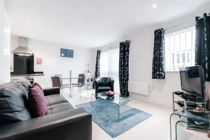 Roomspace Serviced Apartments - Capitol Square - Image 1