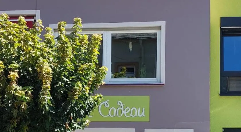 le cadeau - Image 1