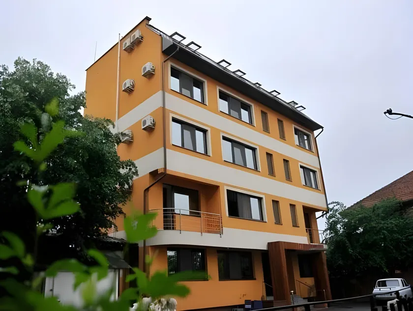 Hotel Anna - Image 1