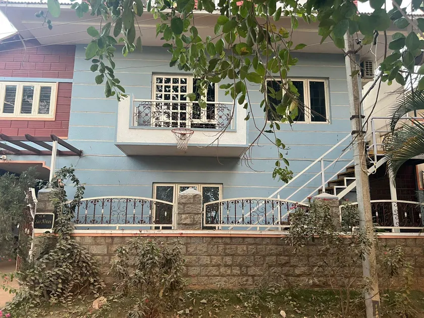 Premium Service Apartment - Image 1