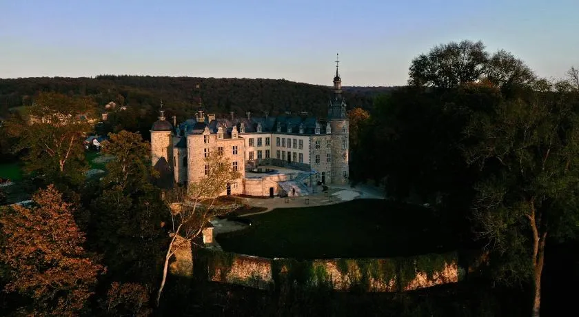 Le Château de Mirwart - Image 1