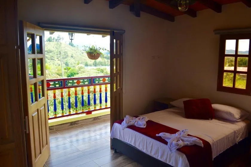 Roble Colonial - Apartamentos Deluxe en Guatapé - Image 1
