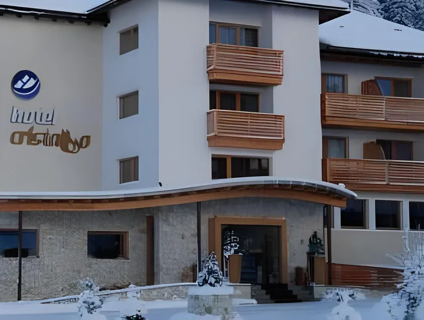 Hotel Cristallo - Wellness Mountain Living - Image 1