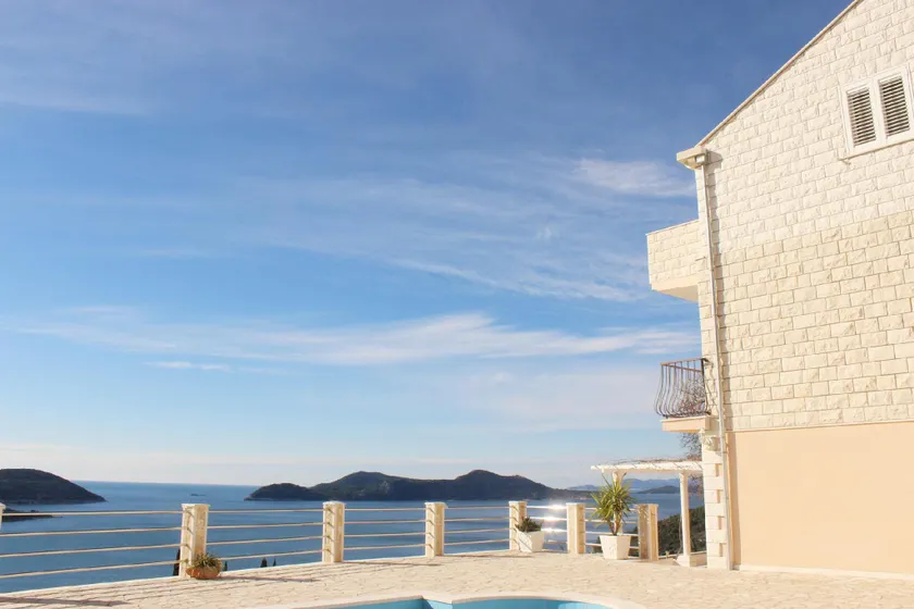 Apartments Bralovic - Image 1