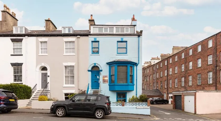 The Town House - Image 1
