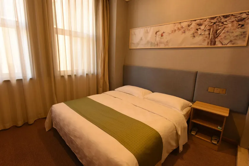 International Seamen's Club Rooms - Image 1