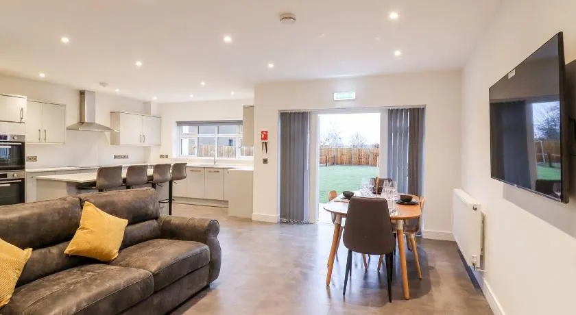Exning Residence - Image 1