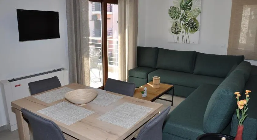 Alkioni's Nest Apartments - Image 1