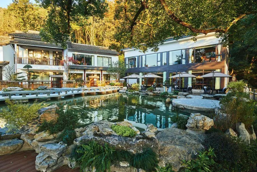 Manshe Xiyuan Chinese Garden Courtyard Retreat-West Lake Jiuxi Creek,Tea Valley,Outdoor Pool - Image 1