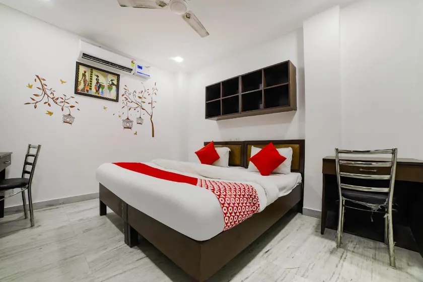 Hotel O Seven S - Image 1