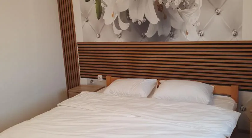 Small cute doublebed room A4 in Pančevo - Image 1