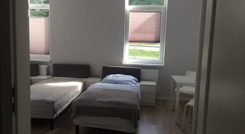 Hostelik Przy Przystanku - Image 1