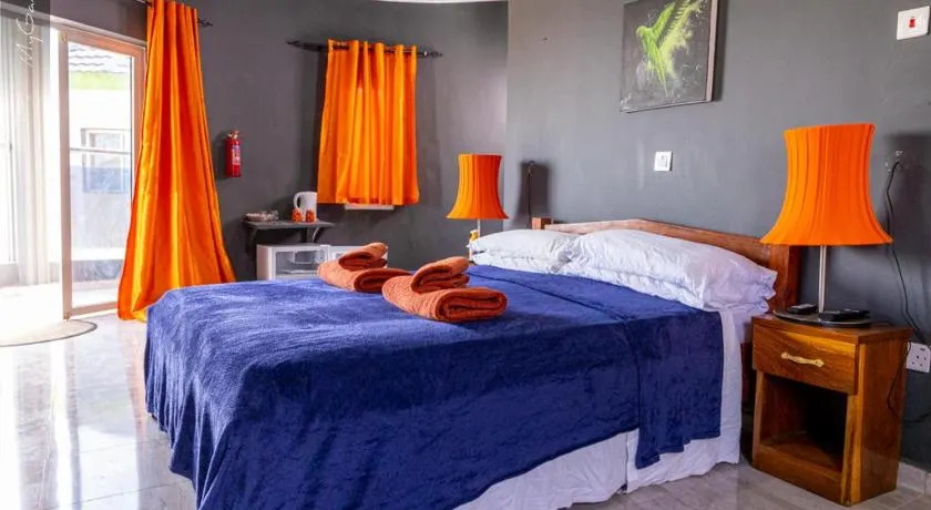Seaview Room - Sleeps 3 - Cape Point - Bakau - Image 1