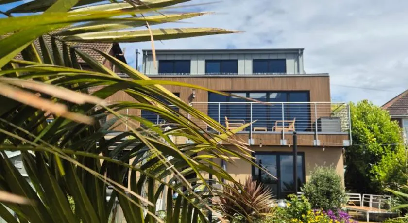 Brighton Garden Boudoir, Free Parking, animals welcome on request for a daily fee - Image 1