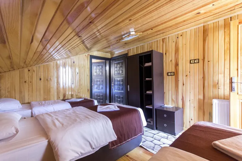 Meric Hotel - Image 1