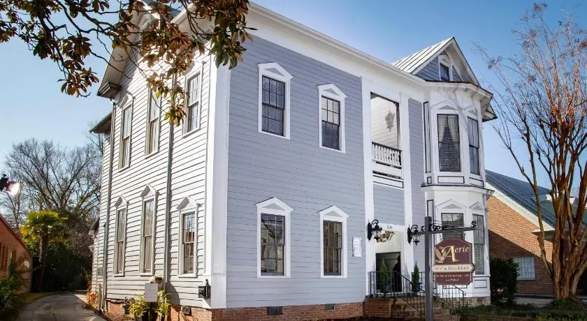 Aerie Bed & Breakfast - Image 1