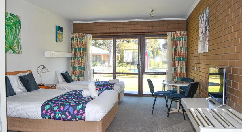 Barooga Country Inn Motel - Image 1