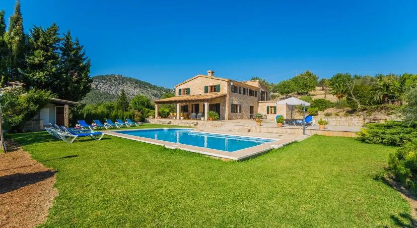 Villa El Olivo - Image 1