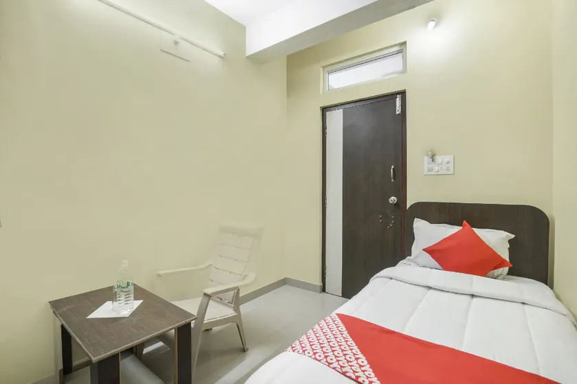 Hotel O Sri Sai Residency - Image 1