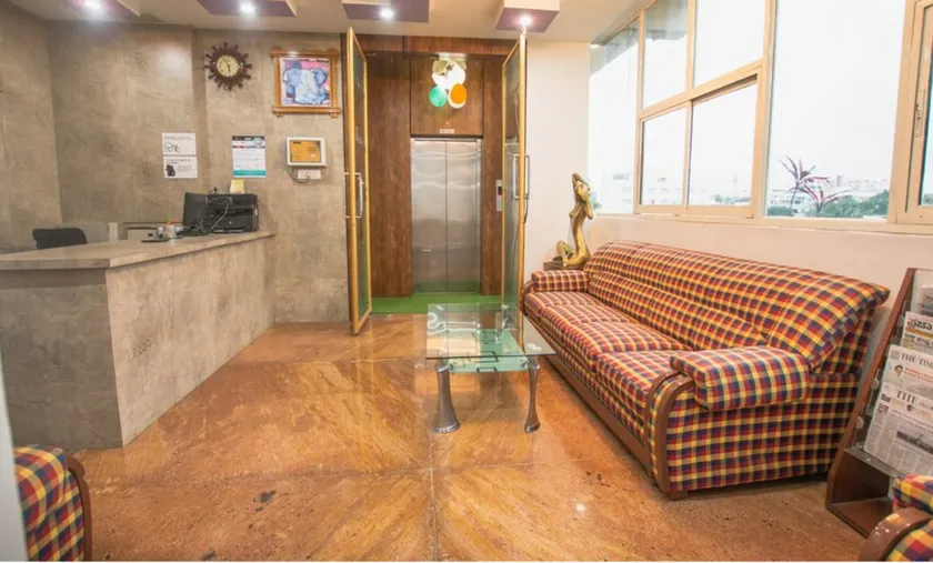 Hotel Tokyo Hassan - Image 1