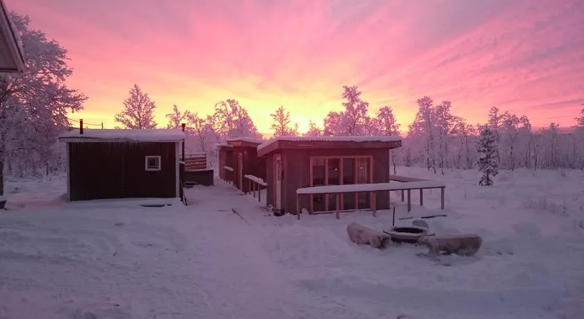 Arctic Gourmet Cabin - Image 1
