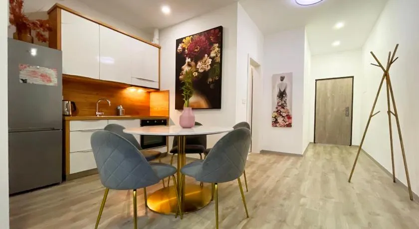 The Maze Apartment - Image 1