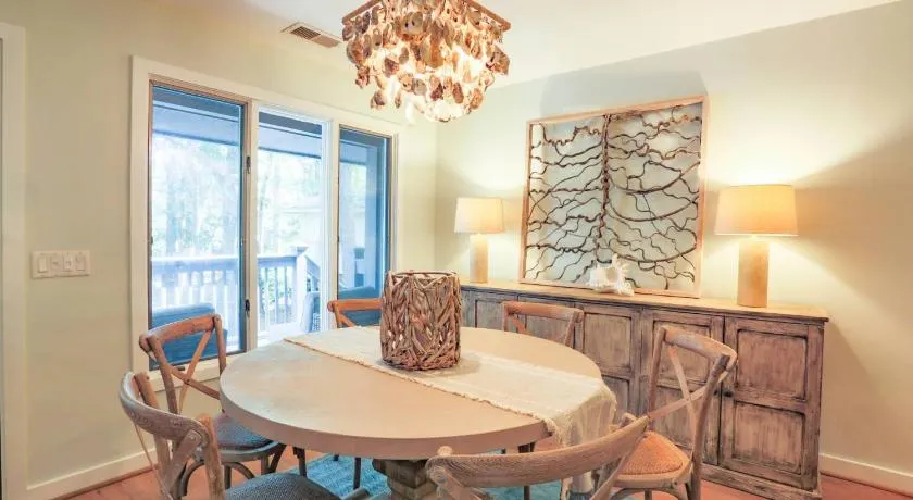 Riverhouse - Image 1