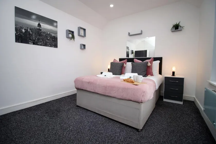 The Tavi Apartment 2 by StayBC - Image 1