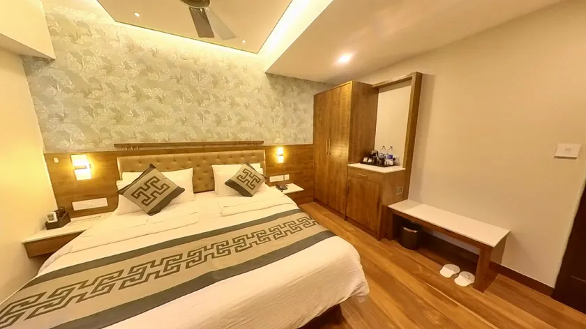 Hotel GRT Square - Image 1