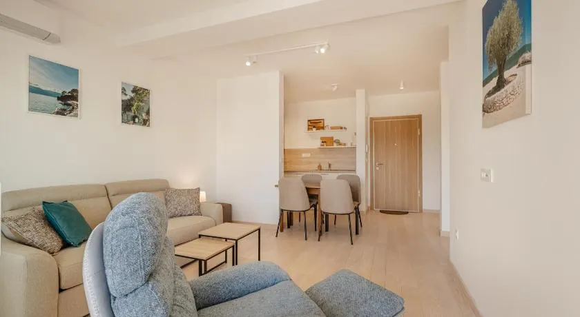 River side apartment C20 - Image 1