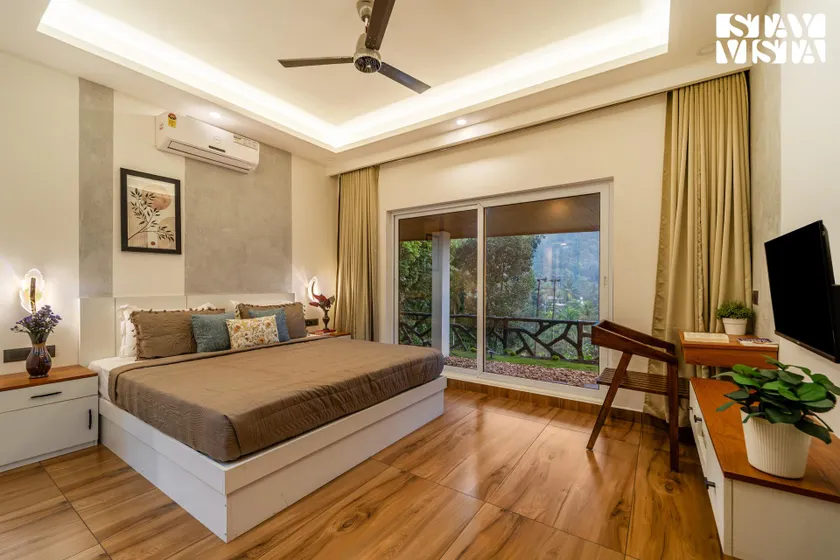 Monte Crest Homestay by VEO, StayVista - Mountain-View Homestay with BBQ - Image 1