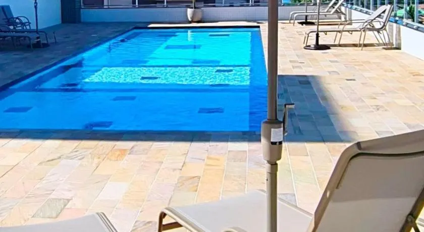 Apartamentos 300m Praia das Toninhas - com vista para o mar - Image 1