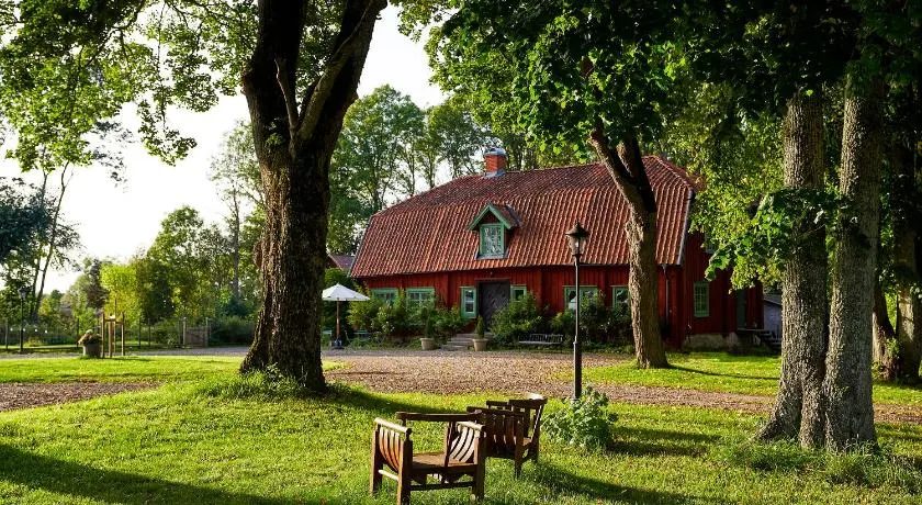 Kungs Starby Gård Bed and Breakfast - Image 1