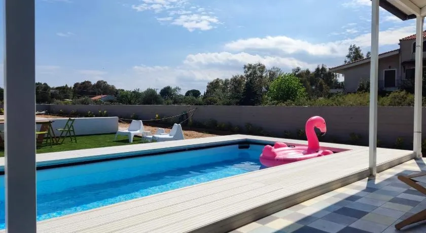 Feel like Home Pool Villa - Image 1