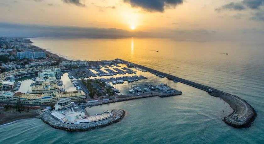 Puerto Marina Beach & Golf - Image 1
