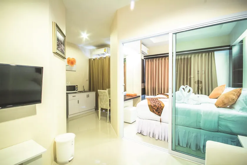 Excella Hotel - Image 1
