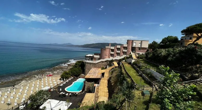 Hotel Il Gabbiano Palinuro - Image 1