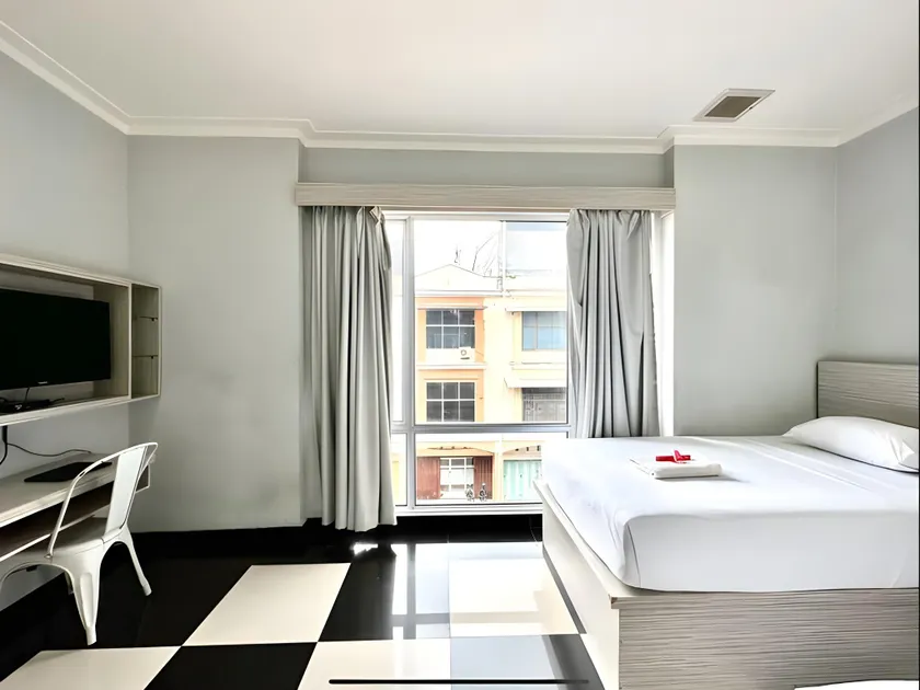 Aquatel Hotel - Image 1