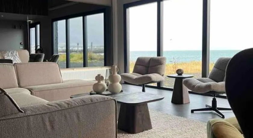 Ocean View Suite - Image 1