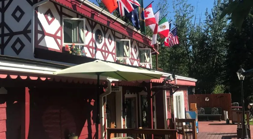 Billie's Backpackers Hostel - Image 1