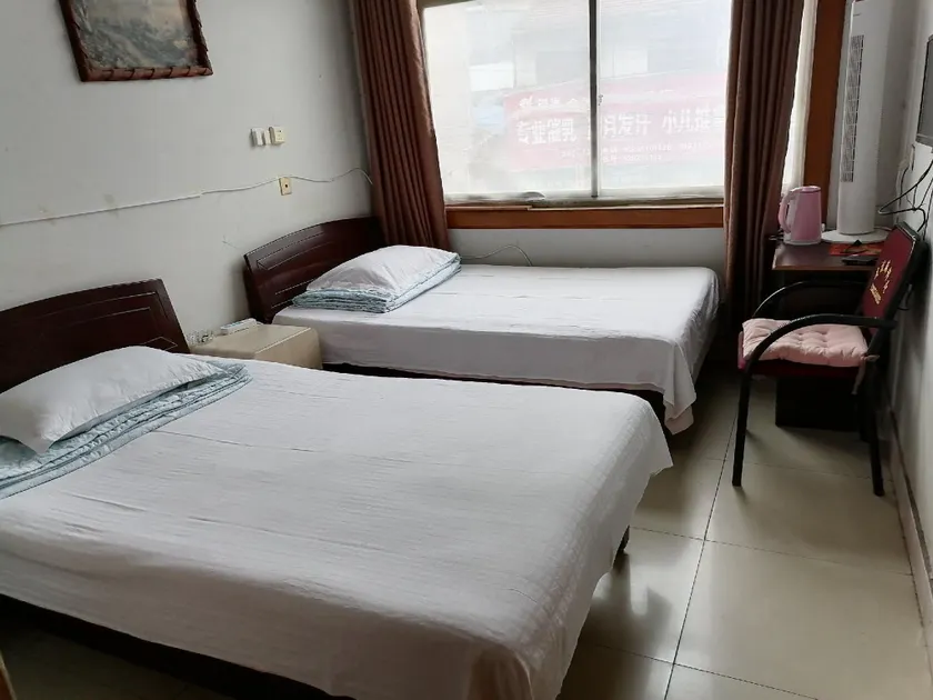 Mingyuan Hotel - Image 1