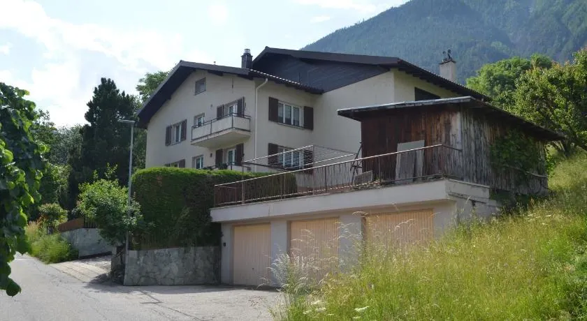 Grosse, schöne Wohnung im Grünen - Image 1